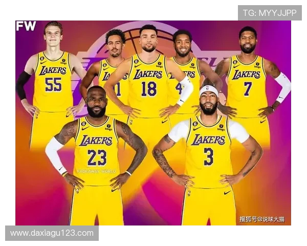 拉塞尔：备战随时待命，不断创新调整阵容